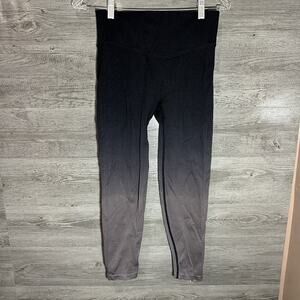 Pink Active Women's Size Medium Ribbed Ombre Black Gray Pull On Leggings